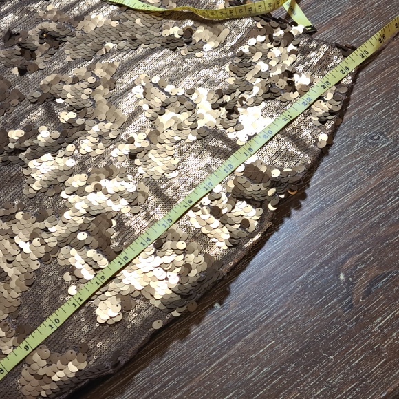 Lovedrobe Women’s Top Tank Gold Sequin Front Black Back Sleeveless Scoop Size 14 - Picture 10 of 10